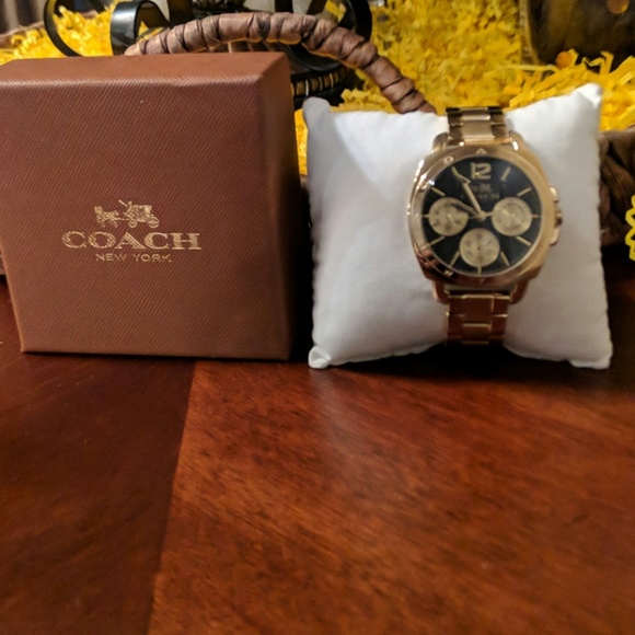 Coach Watch - Picture 2 of 2